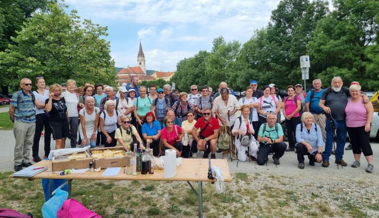 Bistrickom-obilaznicom-Za-dusu-i-tijele-Mirko-Fulir-devedesetak-planinara-2