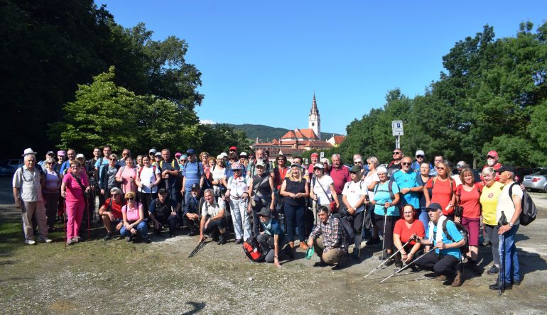 Bistrickom-obilaznicom-Za-dusu-i-tijele-Mirko-Fulir-stotinjak-planinara1