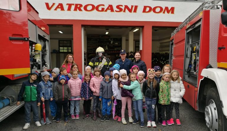 Djeca-DV-Puslek-kod-vatrogasaca01