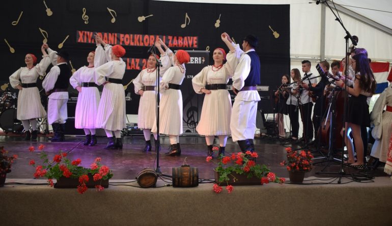 Drugi-dan-Dana-folklora-i-zabave-Laz-2018.-04