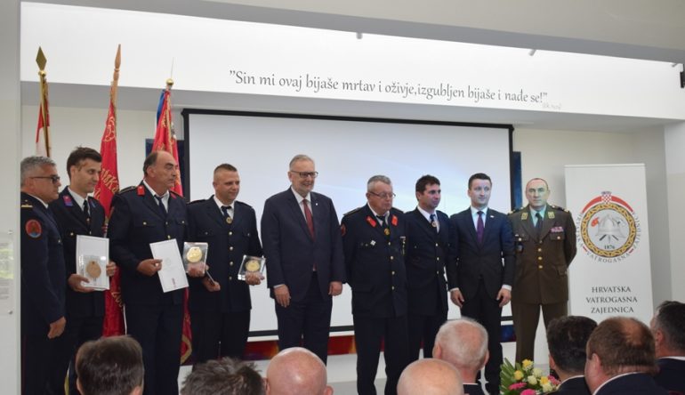 HVZ-svecanu-sjednicu-Skupstine-odrzao-u-Mariji-Bistrici10