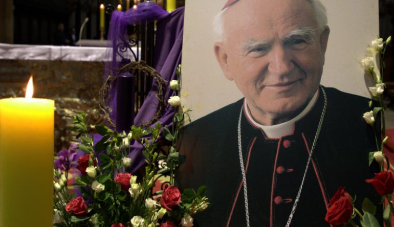 Kardinal-Bozanic-predvodio-misu-prigodom-15.-obljetnice-smrti-kardinala-Franje-Kuharica1