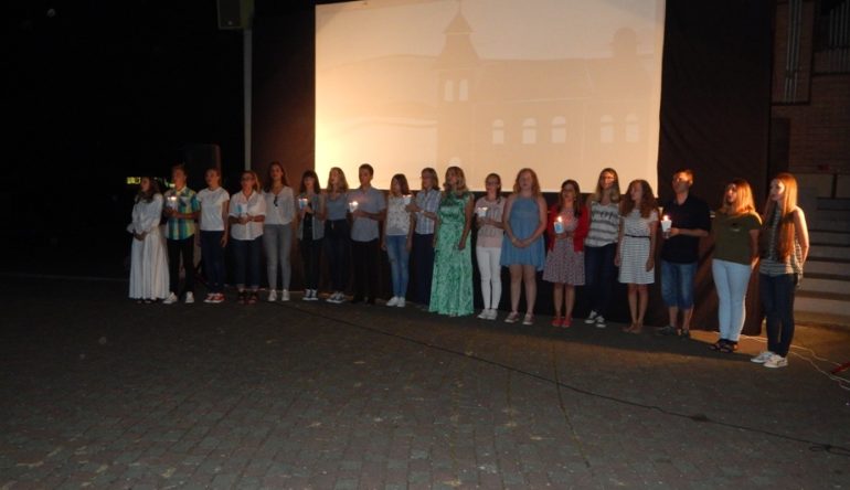 Kinc-osebujni-jos-jednom-na-otvorenom-6