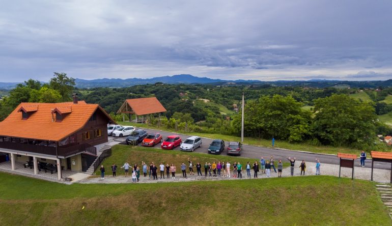 Mladi-izradili-vise-od-20-radova-na-temu-odrzivog-razvoja-zajednice-u-kojoj-zive