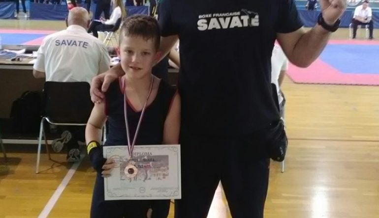Nove-tri-zlatne-i-jedna-broncana-medalja-za-Savate-klub-Kobra1