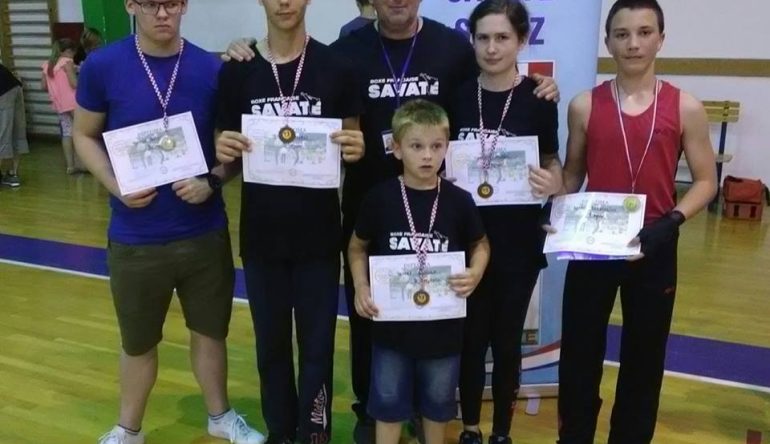 Novih-pet-medalja-za-Savate-klub-Kobra2