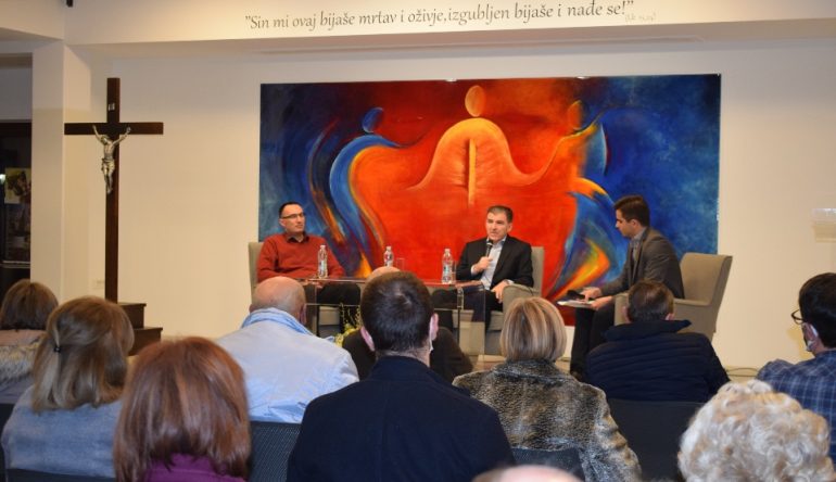 Odrzana-1.-kor-tribina6