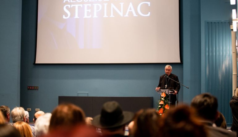 Odrzana-pretpremijera-dokumentarnog-filma-Alojzije-Viktor-Stepinac