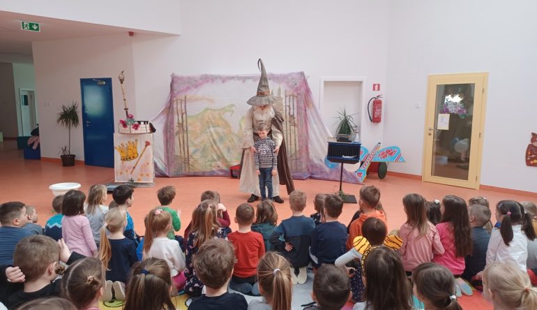 Predstava-u-DV-Puslek-Mak-teatar-14