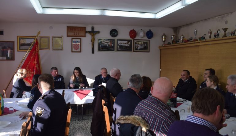 Skupstina-DVD-a-Laz20181