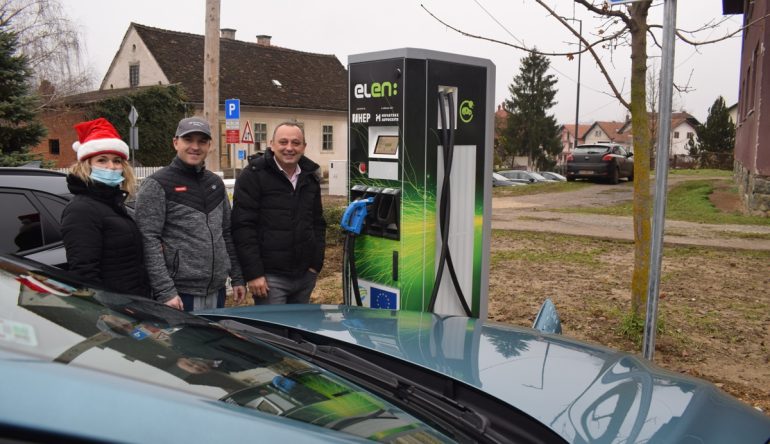 U-Mariji-Bistrici-otvorena-punionicu-za-elektricna-vozila2