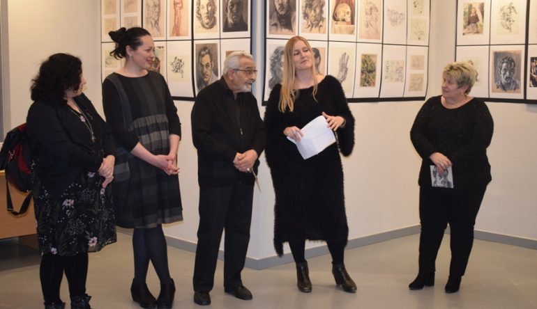 U-Opcinskoj-knjiznici-i-citaonici-otvorena-izlozba-Ars-Longa8