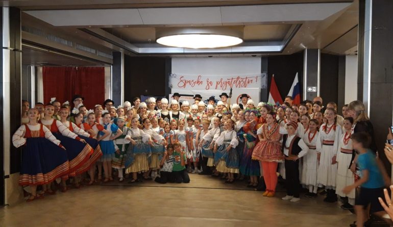 Uspjesan-nastup-KUD-a-Lovro-Jezek-u-Trogiru8