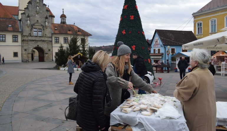 Vikend-adventskih-obicaja11