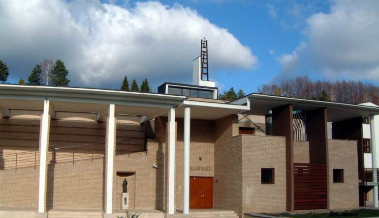 karmel-bistrica-kolumna1