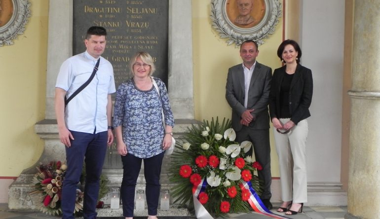 polaganja-na-grob-krizmanica-3