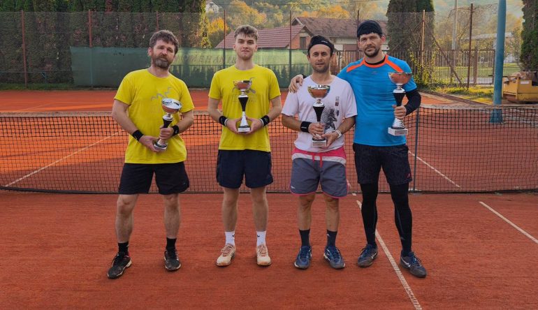 tenis parovi piramida 5